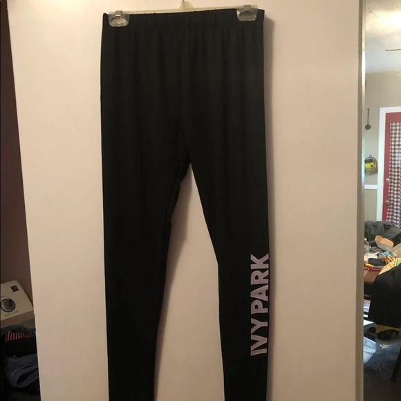 IVY PARK Pants - Cute NWOT leggings ( black )